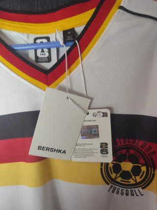 Camiseta Oficial FIFA Alemania Bershka Talla M