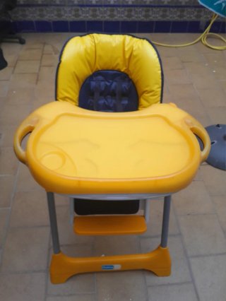 Trona Chicco plegable con ruedas
