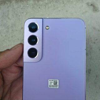 Samsung Galaxy S22 Viola