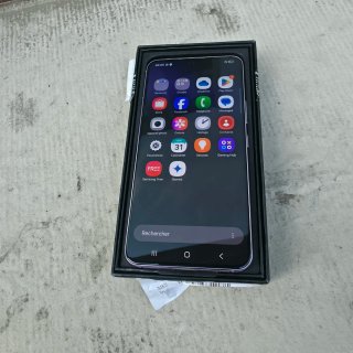 Samsung Galaxy S22 Viola