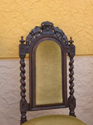 Juego de 4 Sillas Antiguas de Roble Macizo S. XIX