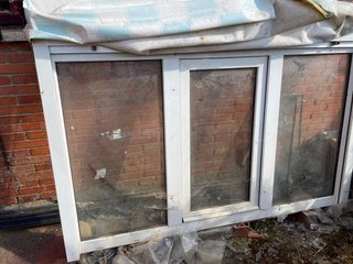 Ventana PVC Blanca 3 Hojas con Cristales 182x130
