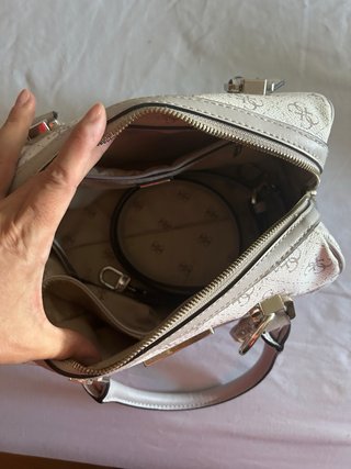 Bolso Guess Blanco y Dorado