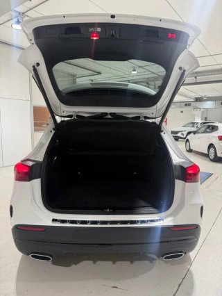 Mercedes-Benz GLA 2024