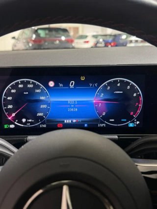 Mercedes-Benz GLA 2024