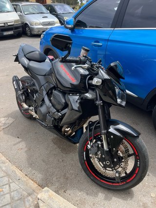 KAWASAKI Z750