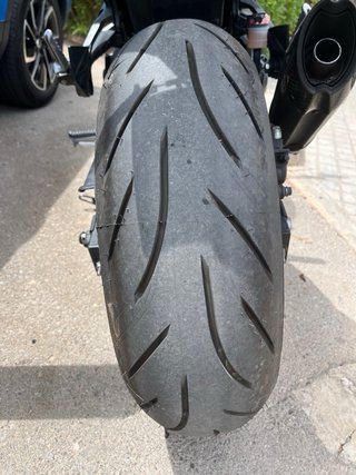 KAWASAKI Z750