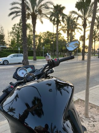 KAWASAKI Z750