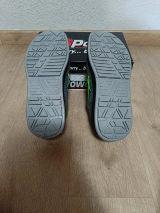Zapatillas de seguridad U-Power grises y verdes