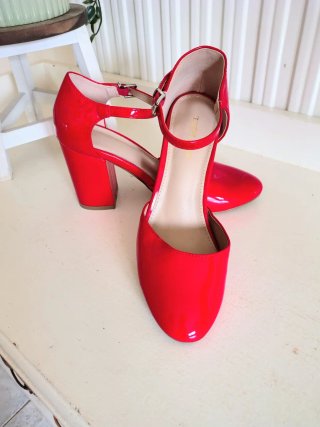 Zapatos de tacón charol TATA Woman rojos