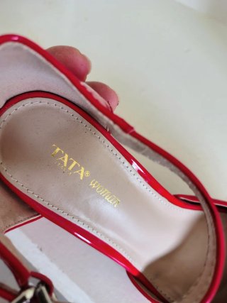 Zapatos de tacón charol TATA Woman rojos