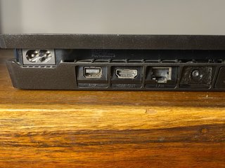 PS4 Slim 1TB