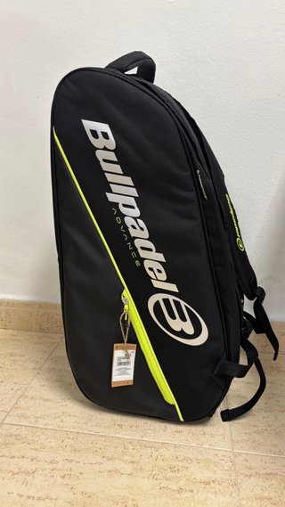 Paletero Bullpadel Advance Negro