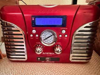 Radio CD Retro Sunstech RP-R2500USB Roja
