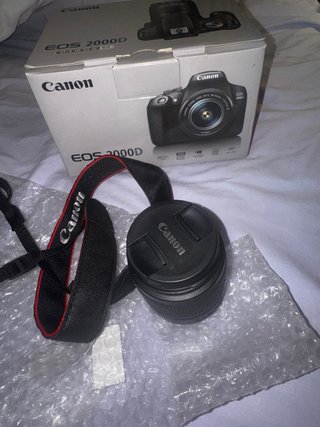 Canon EOS 2000D EF-S 18-55mm Kit Cámara
