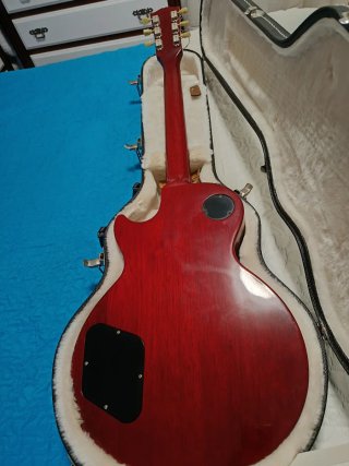 Gibson Studio USA