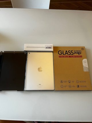 iPad 8ª Gen 128GB Plata