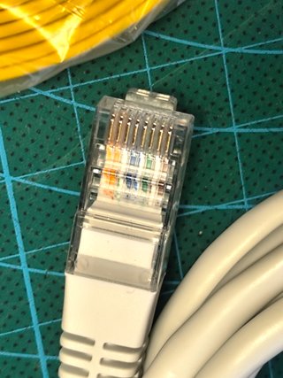 Lote 7 cables Ethernet y 1 conector módem