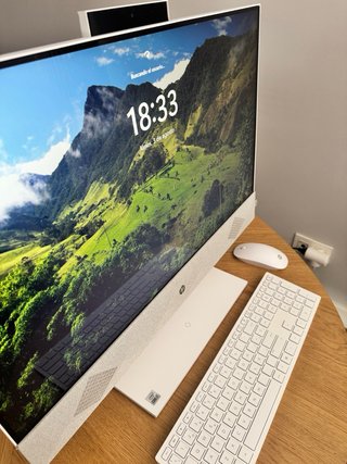 HP All-in-One 27 Grigio e Bianco