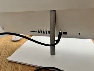 HP All-in-One 27 Grigio e Bianco