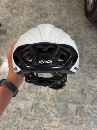 Casco Ekoi Blanco y Negro