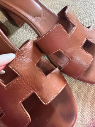 Sandalias Hermès tacón marrón piel