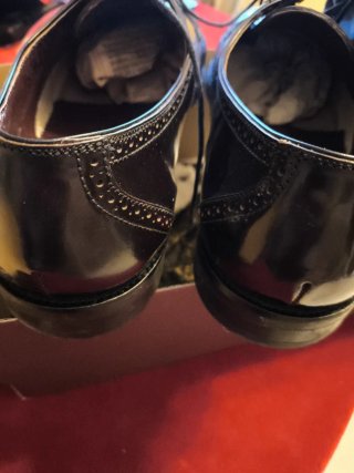 Zapatos de vestir marrones, burdeos.