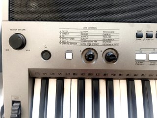 Teclado Yamaha PSR E443
