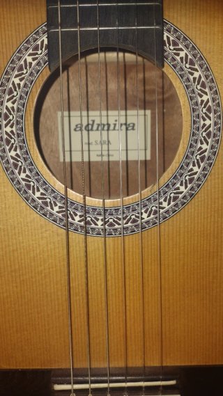 Guitarra Admira Sara