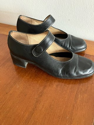 zapatos tacón Hispanitas