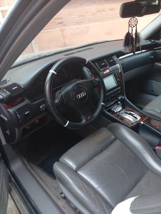 Audi A8 1999