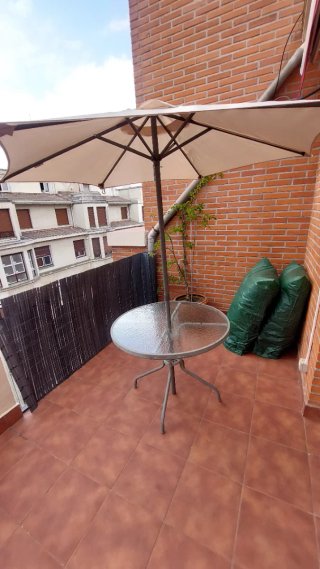 Mesa redonda cristal 90cm con sombrilla