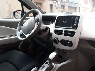 RENAULT zoe