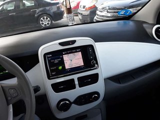 RENAULT zoe