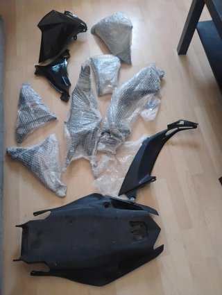 Restos despiece Kawasaki Z800