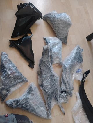 Restos despiece Kawasaki Z800