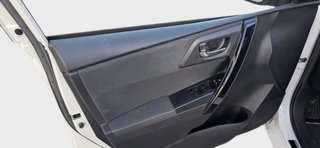 SIN ENTREDA! Toyota Auris AUTOMÁTICO ETIQUETA ECO