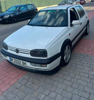 Volkswagen Golf GTI
