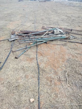 Puntales de construcción metálicos
