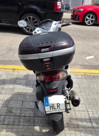 Honda SH300i Maxi Scooter