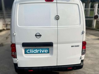 NISSAN nv200