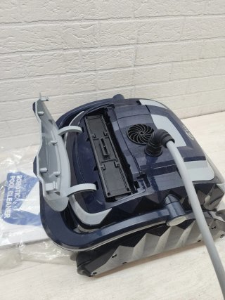 Robot Limpiafondos Piscina BLWL