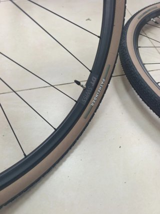 Llantas Gravel DT Swiss G500 NUEVAS