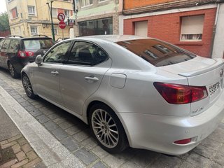 Lexus IS 2011