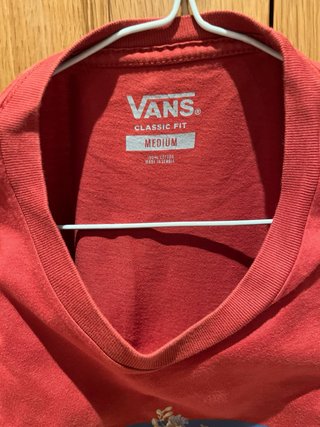 Camiseta Vans Roja Calavera Flores