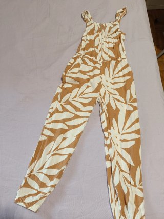 Buzo estampado hojas niña 6-7 años