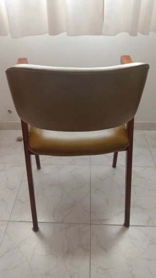 Butaca de skay y madera