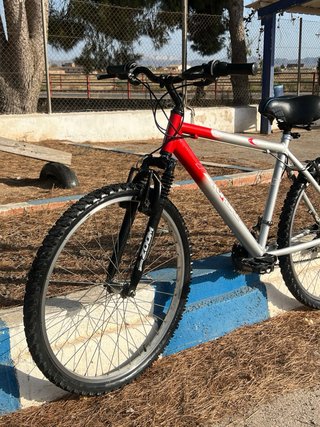 Bicicleta de Montaña Topbike 26" con Suspensión