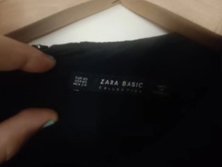 Vestido negro con volantes
