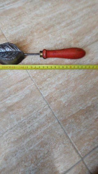 Herramienta sombrerería forma hoja